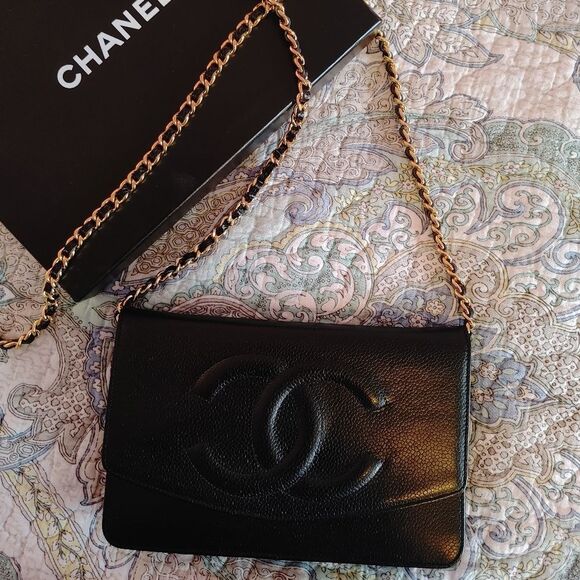 ✨Vintage Chanel Timeless Wallet On Chain: 1998 Karl Lagerfeld WOC✨ - Picture 5 of 9